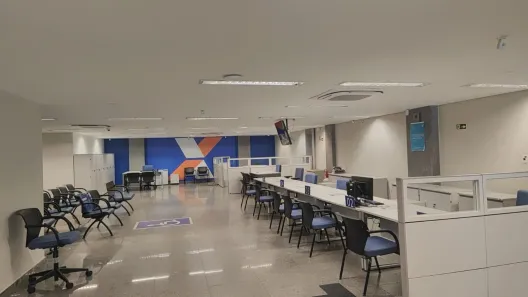 Prédio Comercial para alugar, 470m² no Setor Industrial, Brasília