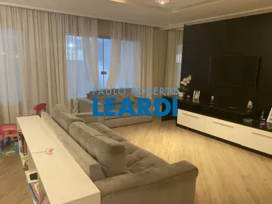 Casa com 3 Quartos à venda, 200m² no Vila Santo Estevão, São Paulo