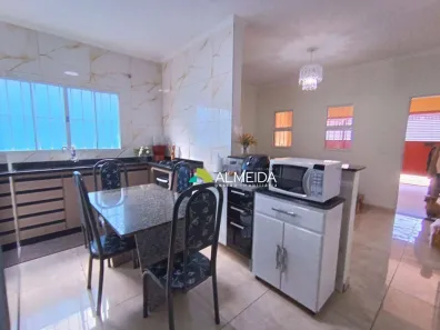 Casa com 3 Quartos à venda, 130m² no Vila Operária, Rio Claro