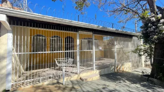 Casa com 2 Quartos à venda, 264m² no Vila Viotto, Jundiaí