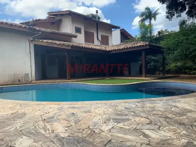 Sobrado com 4 Quartos à venda, 364m² no Caraguatá, Mairiporã