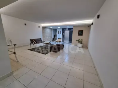 Apartamento com 3 Quartos para alugar, 98m² no Fundinho, Uberlândia