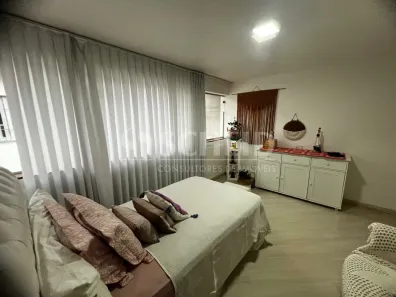 Casa com 3 Quartos à venda, 194m² no Vila Sofia, São Paulo