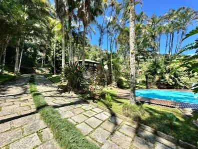 Casa com 3 Quartos à venda, 273m² no Vargem Grande, Teresópolis