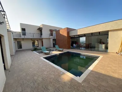 Casa com 4 Quartos à venda, 350m² no Jardim Estância Brasil, Atibaia