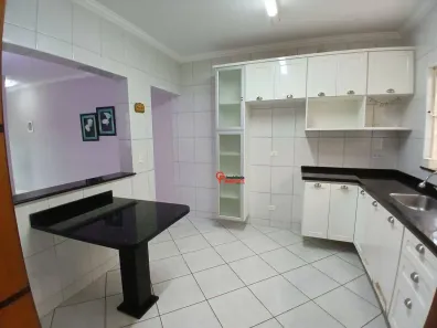 Casa com 3 Quartos à venda, 196m² no Campo Limpo, Americana