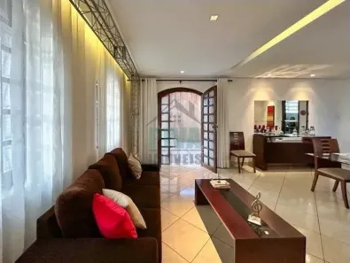 Casa com 3 Quartos à venda, 190m² no Caiçara-Adelaide, Belo Horizonte