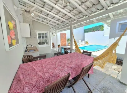 Casa com 4 Quartos à venda, 170m² no Itacorubi, Florianópolis