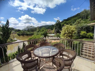 Casa com 4 Quartos à venda, 300m² no Pedro do Rio, Petrópolis
