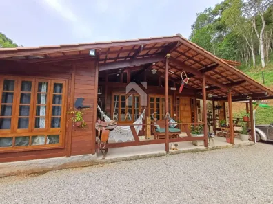 Fazenda/Sítio com 4 Quartos à venda, 300m² no , Paraibuna