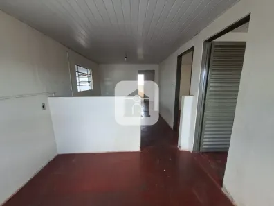 Casa com 2 Quartos para alugar, 65m² no Jaraguá, Uberlândia