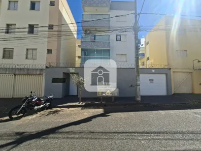 Apartamento com 3 Quartos para alugar, 118m² no Santa Mônica, Uberlândia