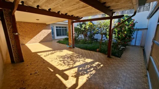 Casa com 3 Quartos para alugar, 140m² no Vila Campestre, São Paulo