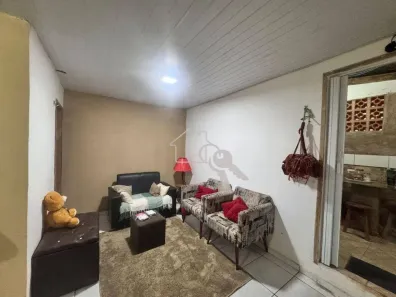 Casa com 2 Quartos à venda, 80m² no Socialista, Porto Velho