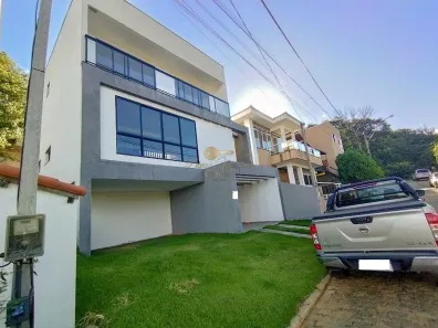 Casa de Condomínio com 4 Quartos à venda, 160m² no Albuquerque, Teresópolis