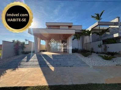Casa de Condomínio com 3 Quartos à venda, 290m² no Setor Habitacional Tororó, Brasília