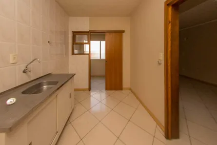 Apartamento com 2 Quartos para alugar, 60m² no Centro, Pelotas