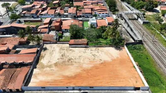 Lote/Terreno à venda, 220m² no Manoel Sátiro, Fortaleza