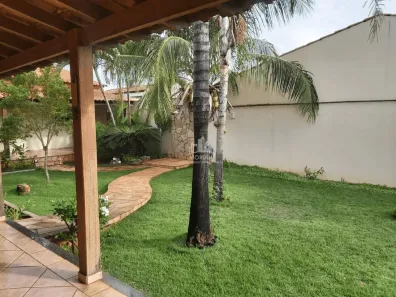 Casa com 4 Quartos à venda, 350m² no Vigilato Pereira, Uberlândia