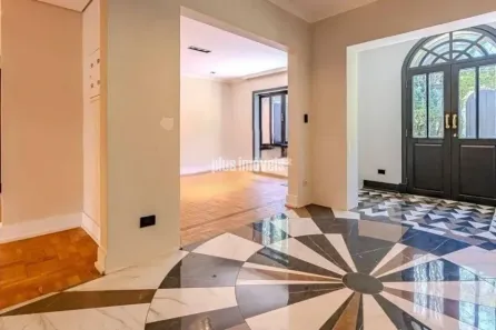 Sobrado com 3 Quartos à venda, 300m² no Jardim Europa, São Paulo