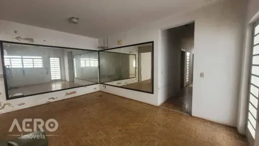 Casa com 3 Quartos à venda, 180m² no Centro, Bauru