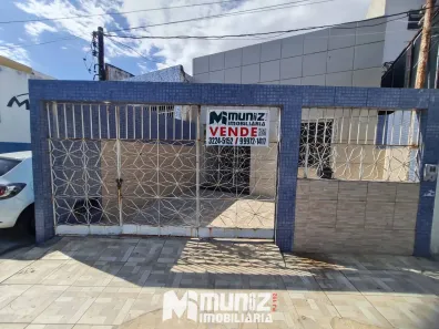 Casa com 3 Quartos à venda, 327m² no São José, Aracaju