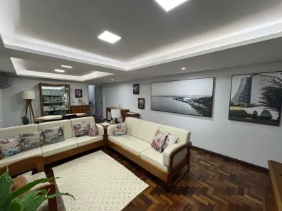 Casa com 3 Quartos à venda, 233m² no Menino Deus, Porto Alegre