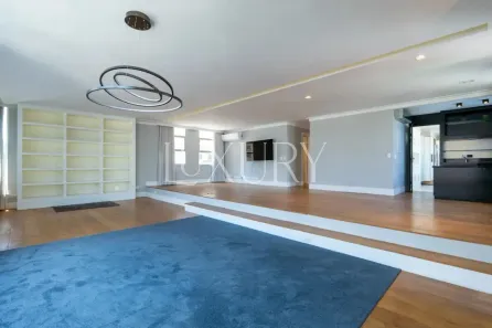 Apartamento com 3 Quartos para venda ou aluguel, 240m² no Cerqueira César, São Paulo