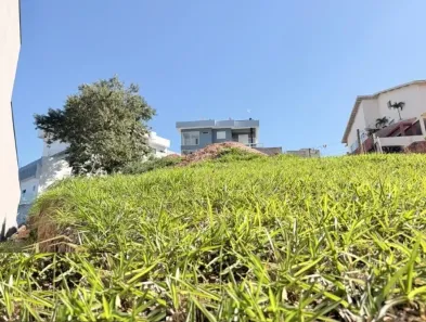 Lote/Terreno à venda, 515m² no Picollo Villaggio, Louveira