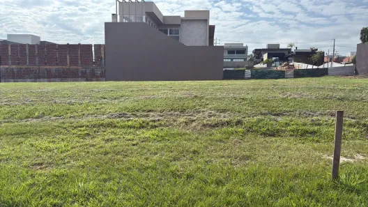Lote/Terreno com 1 Quarto à venda, 4m² no Centro, Porto Rico