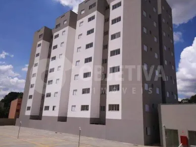 Apartamento com 2 Quartos à venda, 48m² no Dona Zulmira, Uberlândia