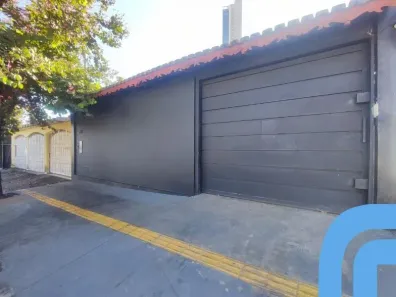 Imóvel Comercial com 3 Quartos para alugar, 200m² no Nova Suiça, Goiânia