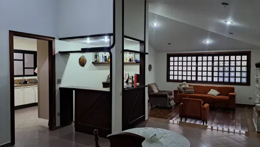 Casa com 4 Quartos à venda, 183m² no Vigilato Pereira, Uberlândia