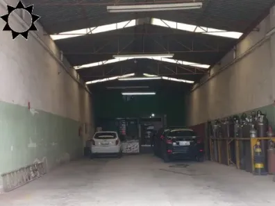 Galpão/Depósito/Armazém à venda, 388m² no Vila Yara, Osasco