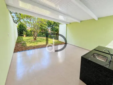 Casa com 3 Quartos para alugar, 248m² no João XXIII, Vinhedo