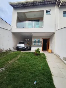 Casa com 3 Quartos à venda, 180m² no Lúcio de Abreu, Contagem
