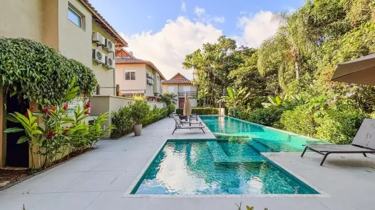 Casa de Condomínio com 4 Quartos à venda, 220m² no Bairro de Juquehy, São Sebastião