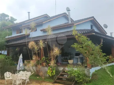 Casa com 3 Quartos à venda, 2400m² no Jardim das Cerejeiras, Arujá
