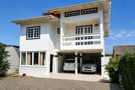 Casa com 4 Quartos à venda, 162m² no Caminho Novo, Palhoça