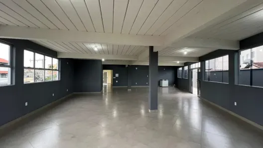 Prédio Comercial para alugar, 250m² no Industrial, Contagem