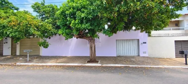 Casa com 5 Quartos à venda, 207m² no Jardim América, Goiânia