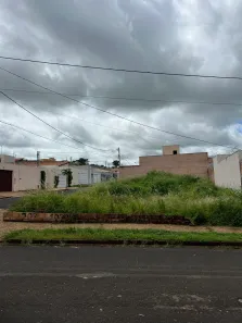 Lote/Terreno com 1 Quarto à venda, 293m² no Jardim Nenê Gomes, Uberaba