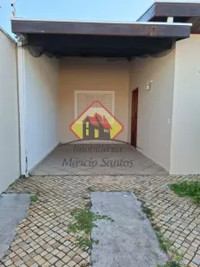 Casa com 3 Quartos para alugar, 250m² no Jardim Independência, Taubaté