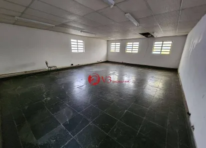 Galpão/Depósito/Armazém para venda ou aluguel, 637m² no Vila Ré, São Paulo