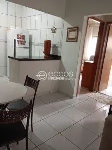Casa com 2 Quartos à venda, 210m² no Santa Rosa, Uberlândia