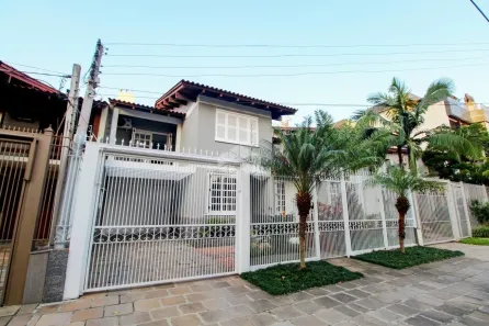 Casa com 4 Quartos à venda, 325m² no Jardim Lindóia, Porto Alegre
