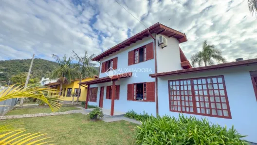 Casa com 3 Quartos à venda, 140m² no Ribeirão da Ilha, Florianópolis