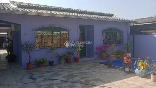 Casa com 3 Quartos para alugar, 180m² no Hípica, Porto Alegre