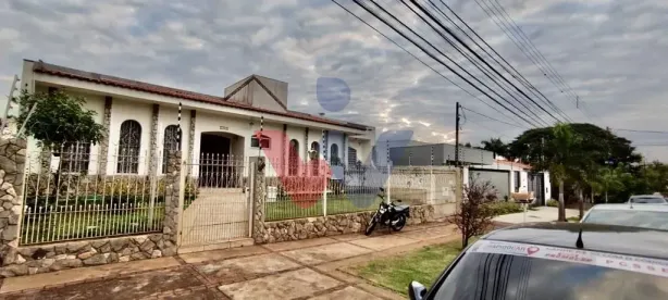 Casa com 4 Quartos à venda, 440m² no Zona 05, Maringá