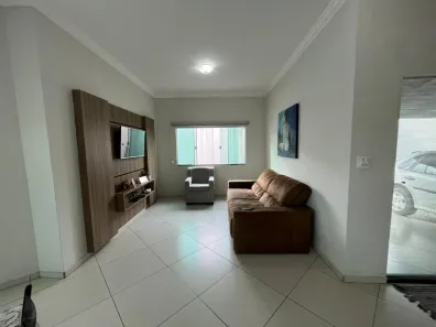 Casa com 3 Quartos à venda, 160m² no Jardim Inconfidência, Uberlândia